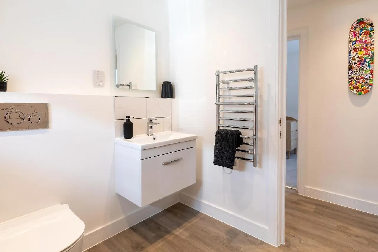 Dawson House- Gorgeous Two Bedroom With Free Parking Southampton Holiday home