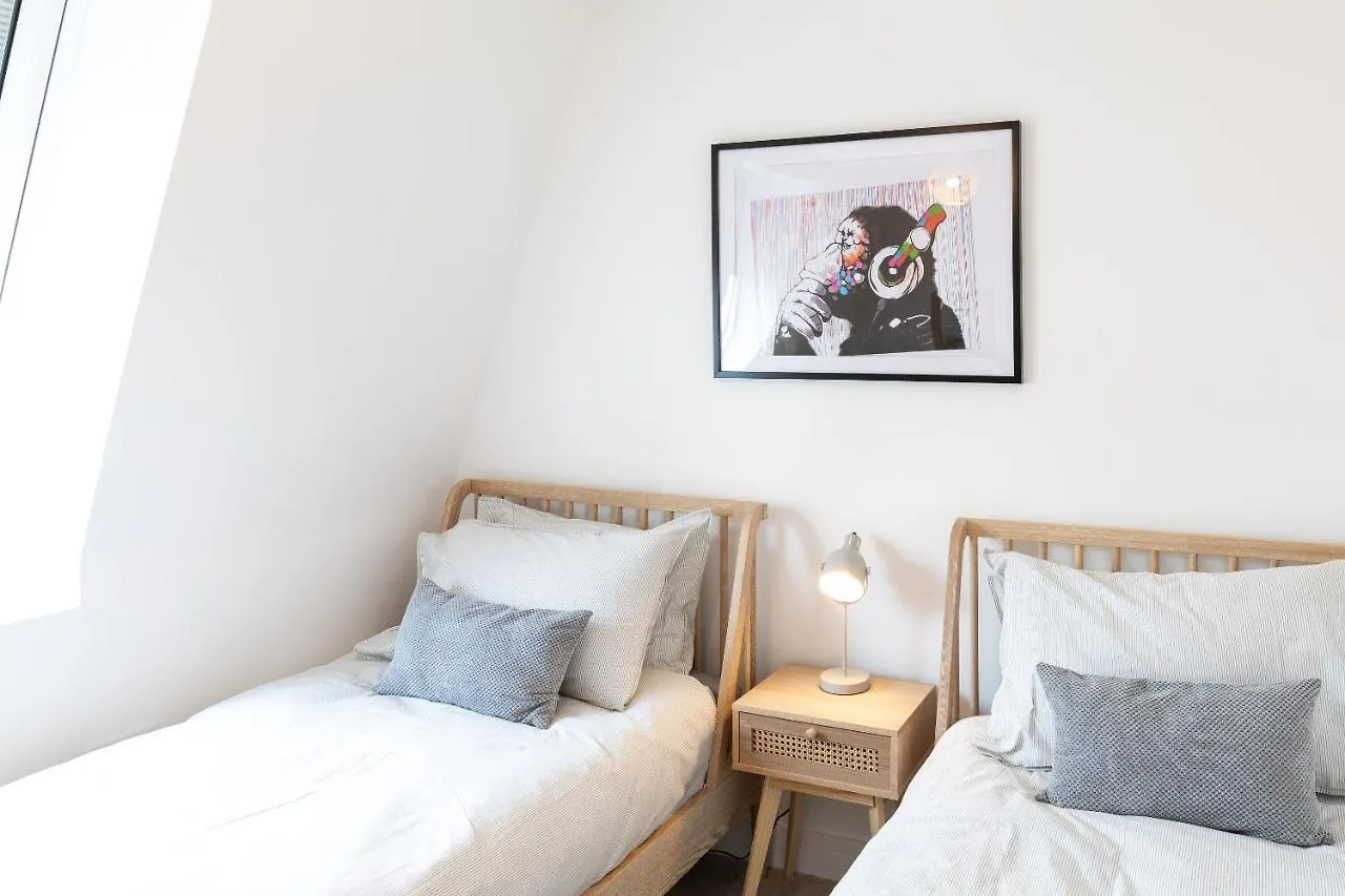 Dawson House- Gorgeous Two Bedroom With Free Parking Southampton 0*,